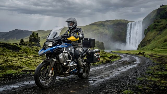 BMW R 1250 GS Adventure in theIcelandic WildernessWallpaper (4K & 8K UHD) 3840x2160 - Free Download