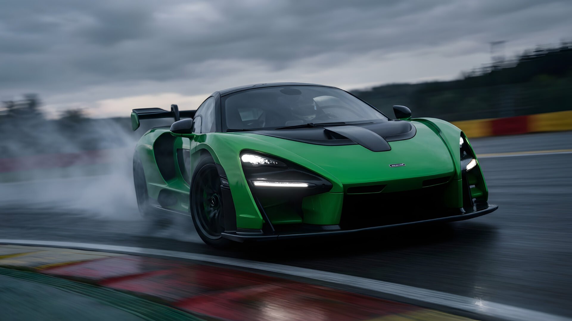 McLaren Senna Green Track Racing4K UHD Wallpaper & 8K UHD Wallpaper