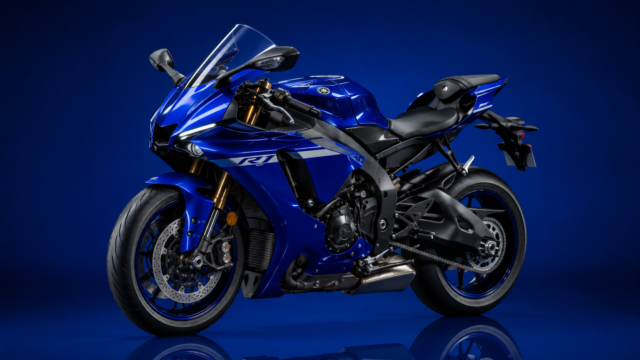 Blue Yamaha YZF-R1 Sportbike Wallpaper 3840x2160 - Free Download