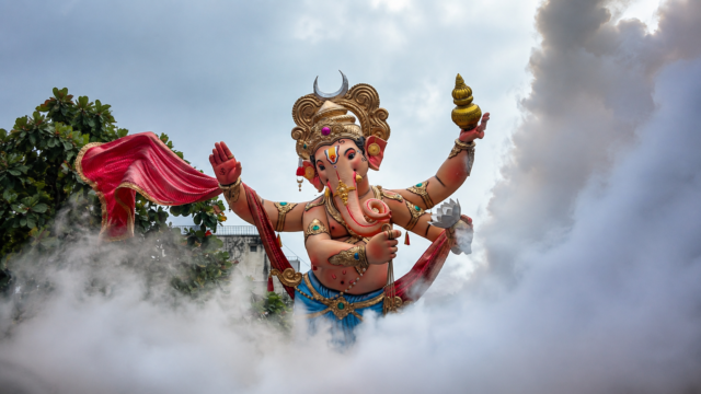 Natraj Market Cha Raja Wallpaper 4K 3840x2160 - Free Download