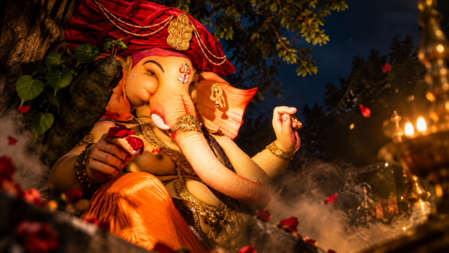 Raja Tejukayacha Diya Light Ganesha 4K Wallpaper HD